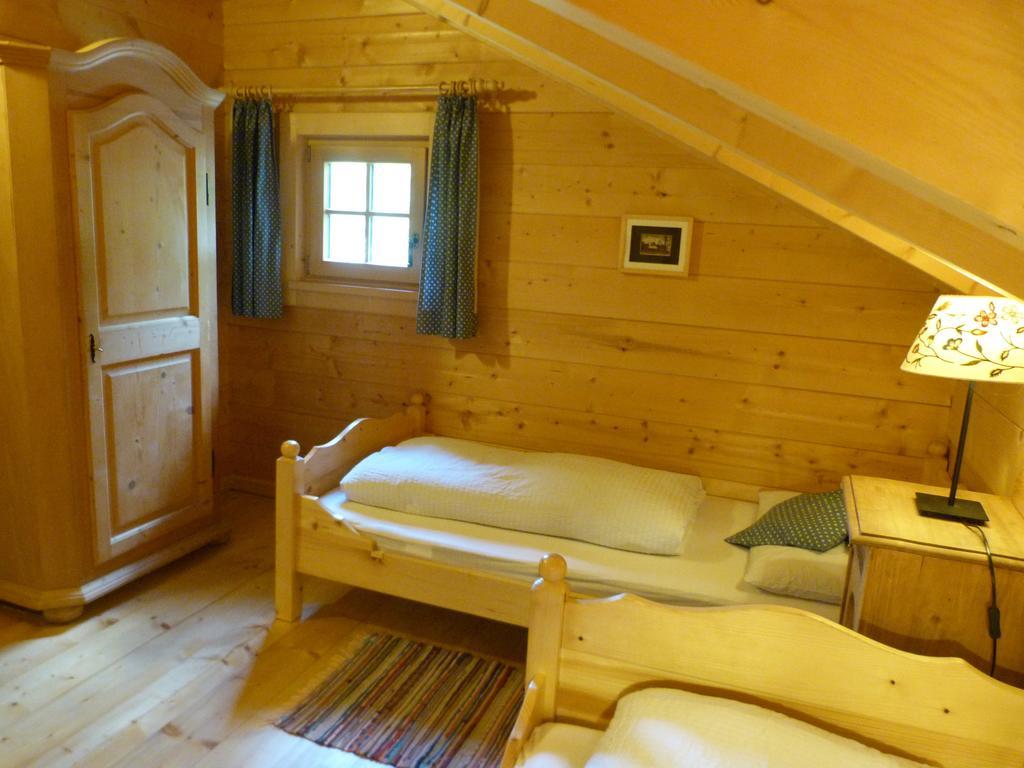 Knusperhaeusl Villa Uttendorf Szoba fotó